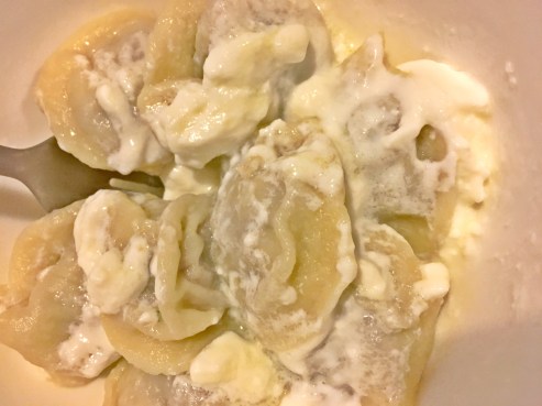 pelmeni-with-yogurt
